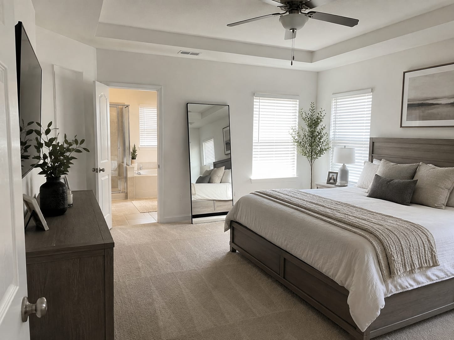 Spotless master bedroom after a 5 Star Cleaning visit